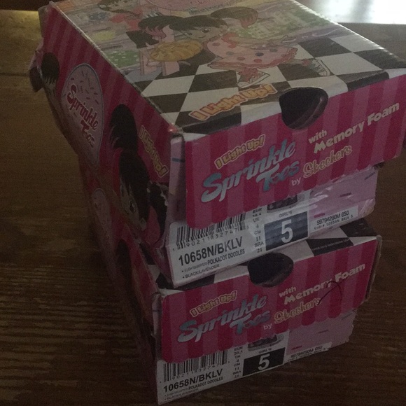 NIB Toddler Skechers Sneakers - Picture 7 of 7